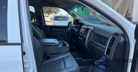 2018 Ram 3500 z USA, uszkodzony, nr VIN 3C7WRTCL0JG270594